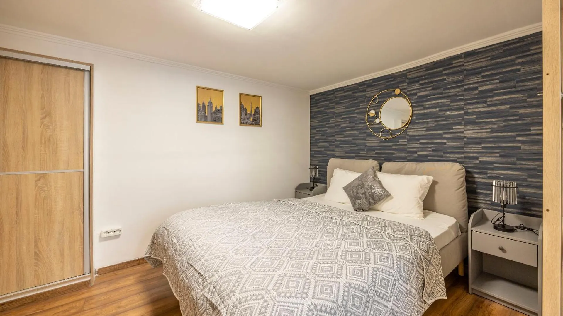 Central Cozy & Homy Apartment In The Heart Of Budapest Hungary